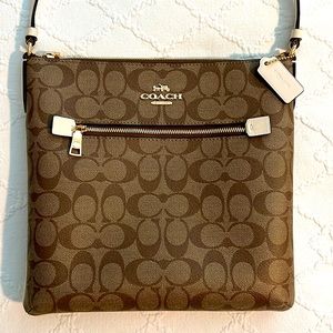 Rarely used Authentic Coach shoulder bag